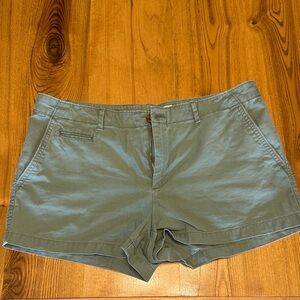 Gap Women's Classic Casual Shorts - Sage Green
